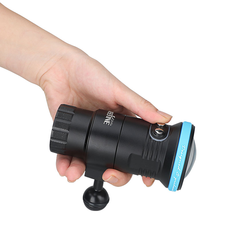 WEEFINE SolarFlare 4500 WF102  – Underwater Flashlight Bewertung und Preis
